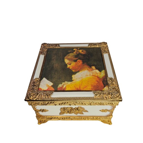 Vintage Gold White Jewelry Box Victorian Lady Reading Brass Metal Velvet - Picture 2 of 9